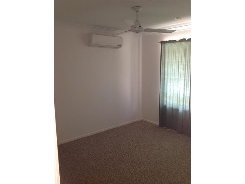 20 Donald Place, Armstrong Beach QLD 4737