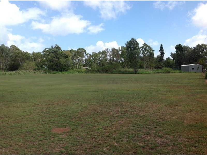 20 Donald Place, Armstrong Beach QLD 4737