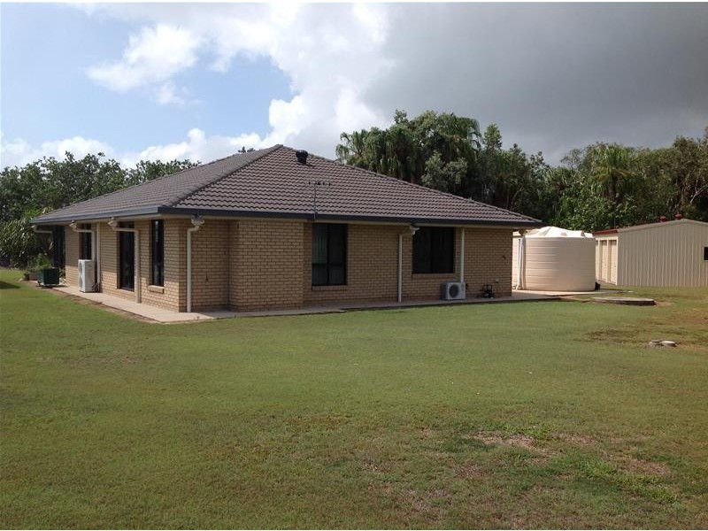 20 Donald Place, Armstrong Beach QLD 4737