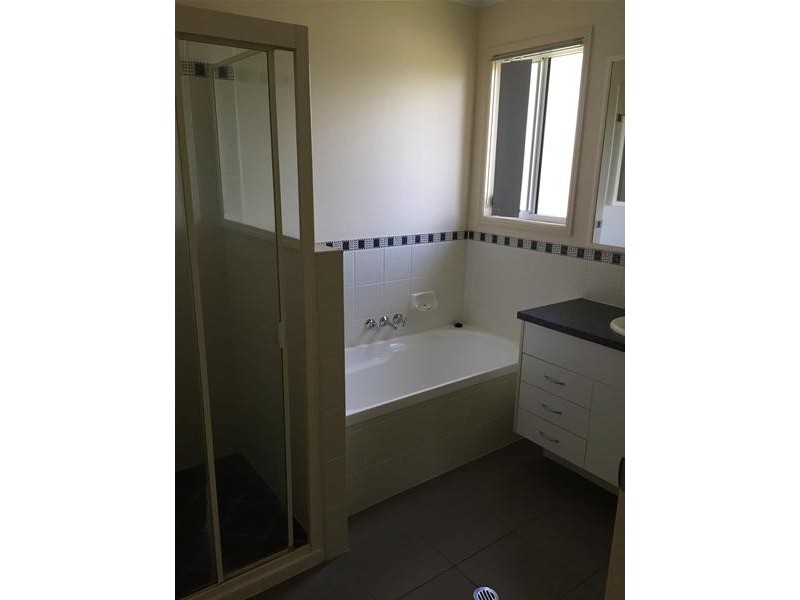 10 Suttor Street, Nebo QLD 4742