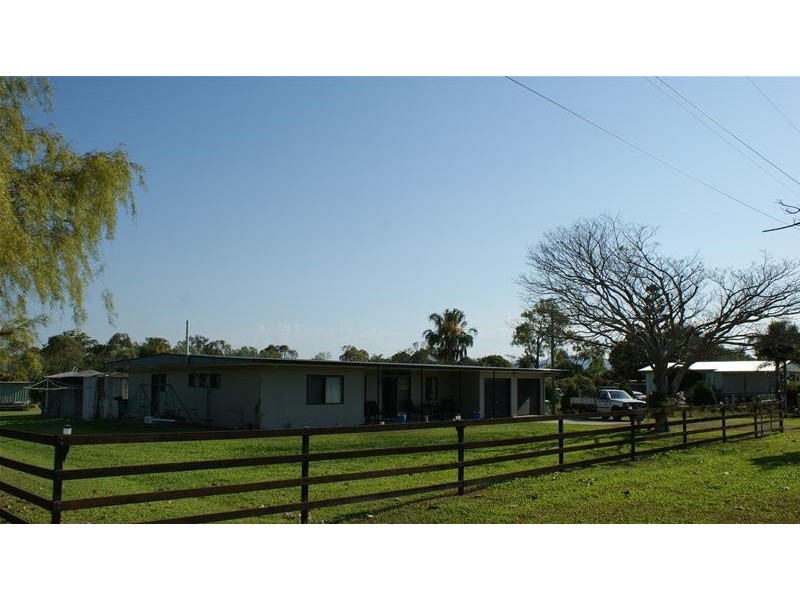 11 Carlton Road, Sarina QLD 4737