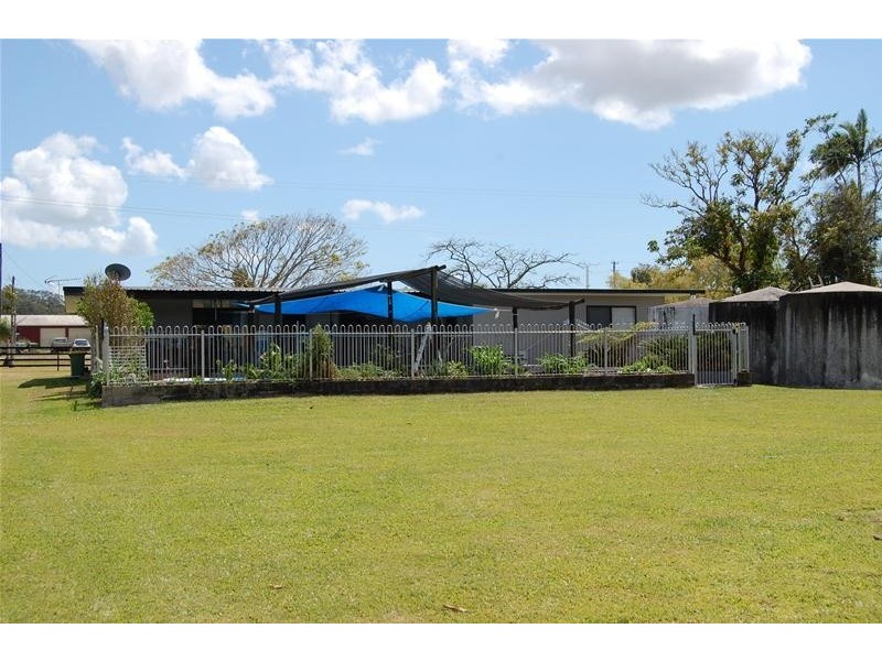 11 Carlton Road, Sarina QLD 4737