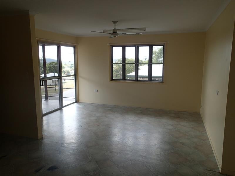 27 Langdon Street, Sarina QLD 4737