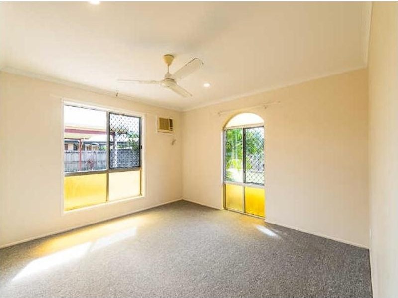 21 Ivana Court, South Mackay QLD 4740