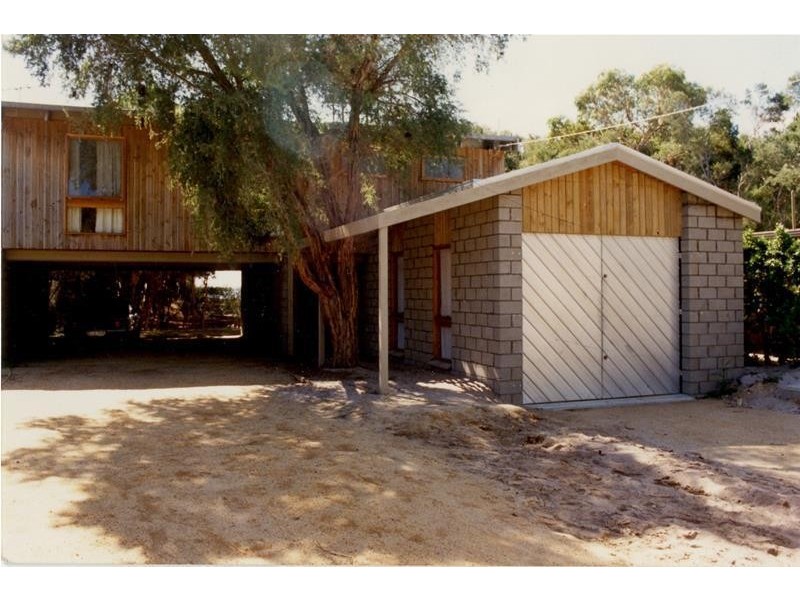 14 Seagull Drive, Loch Sport VIC 3851