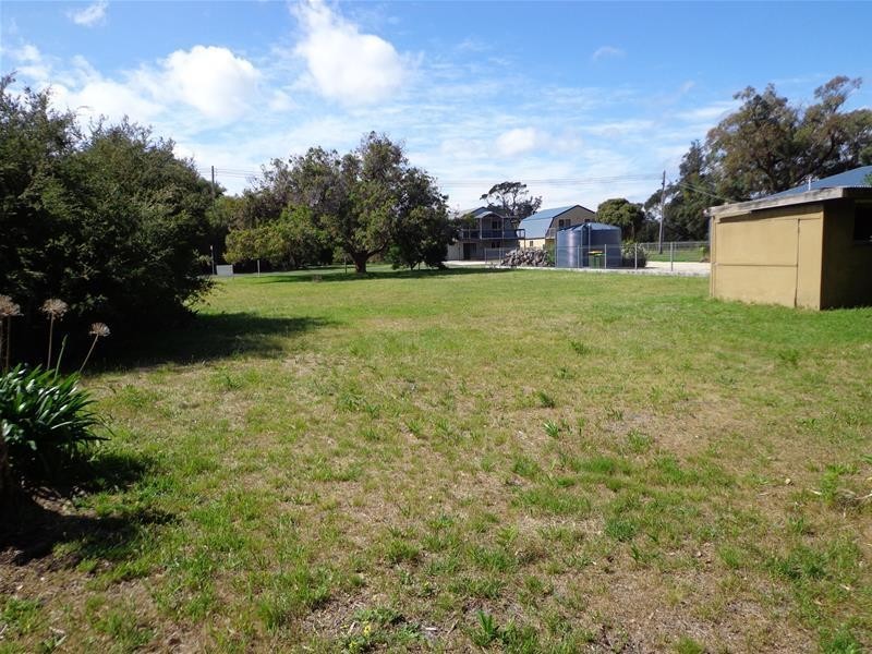 41 Campbell Street, Loch Sport VIC 3851