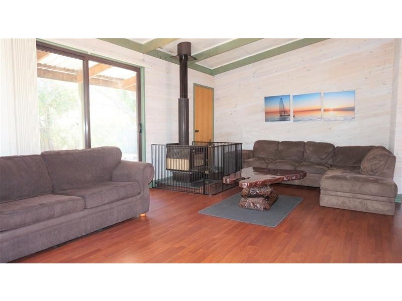 58 Central Avenue, Loch Sport VIC 3851