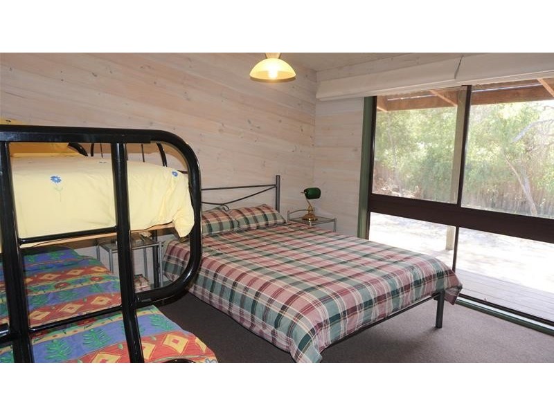 58 Central Avenue, Loch Sport VIC 3851