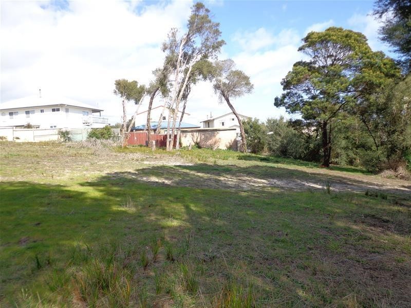 27 Bluff Drive, Loch Sport VIC 3851