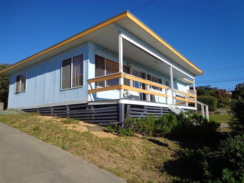 75 The Boulevard, Loch Sport VIC 3851