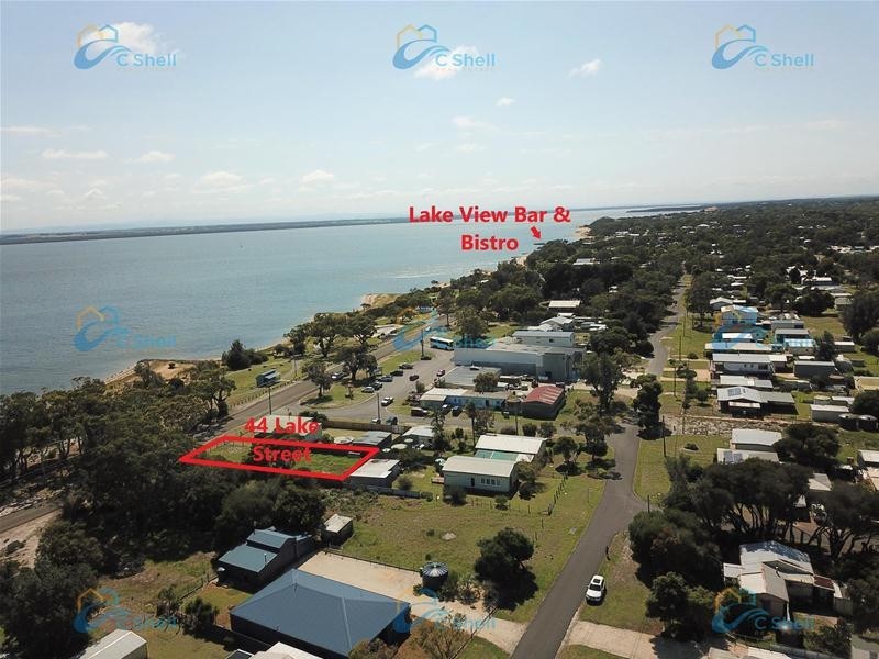 44 Lake Street, Loch Sport VIC 3851