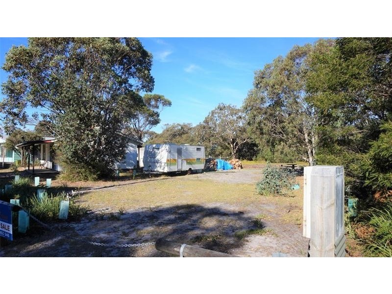 77 Wallaby Street, Loch Sport VIC 3851