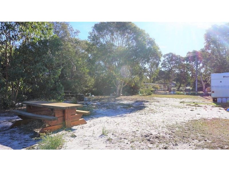 77 Wallaby Street, Loch Sport VIC 3851