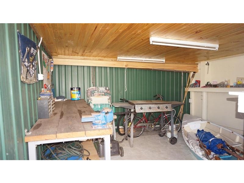 103 Toorak Avenue, Loch Sport VIC 3851