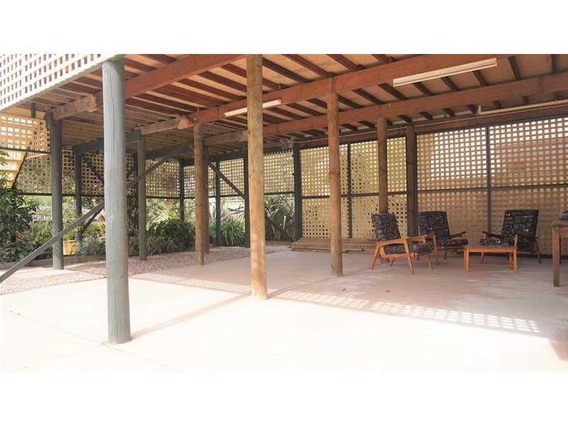 31 Central Avenue, Loch Sport VIC 3851