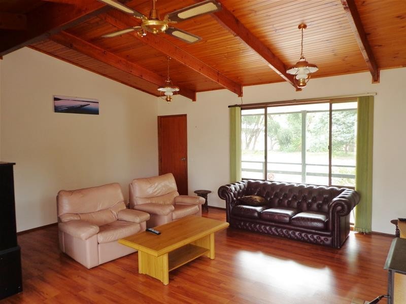 6 Kangaroo Street, Loch Sport VIC 3851