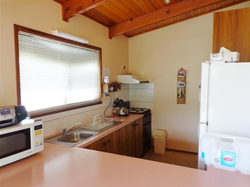 6 Kangaroo Street, Loch Sport VIC 3851