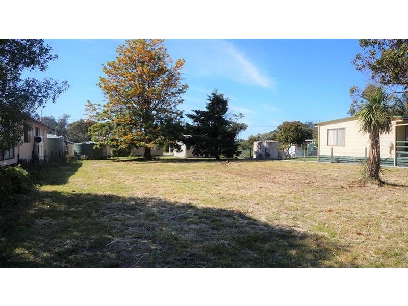 14 Campbell Street, Loch Sport VIC 3851