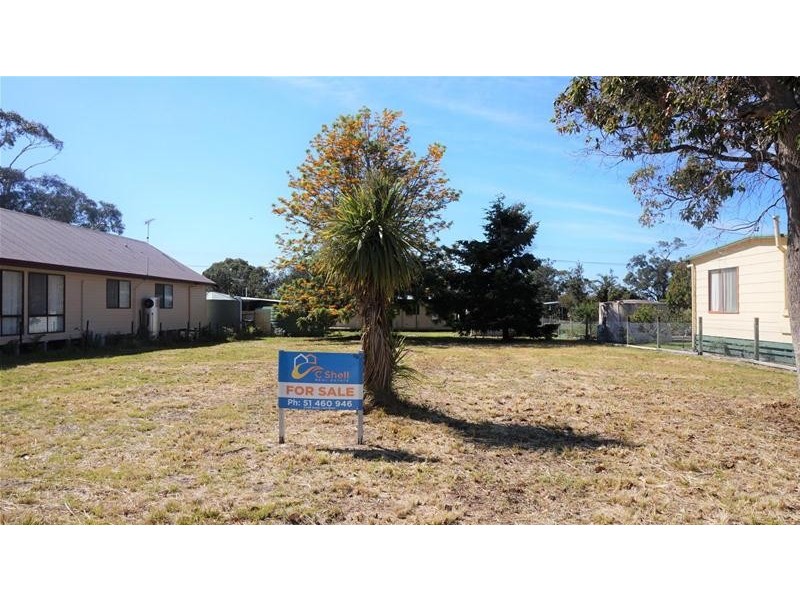 14 Campbell Street, Loch Sport VIC 3851