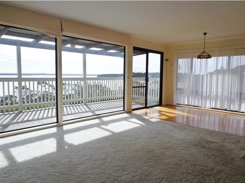 21 The Boulevard, Loch Sport VIC 3851