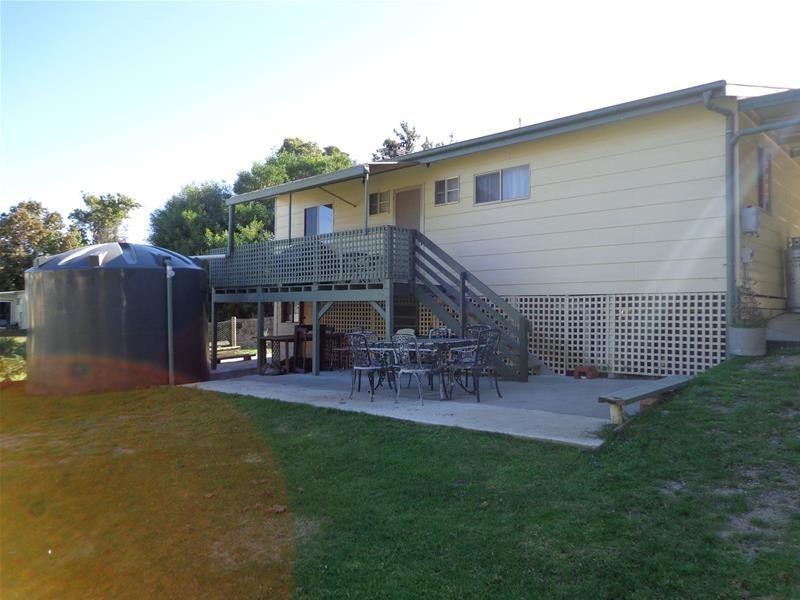 388 National Park Road, Loch Sport VIC 3851