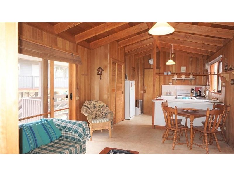 10 Sandra Court, Loch Sport VIC 3851