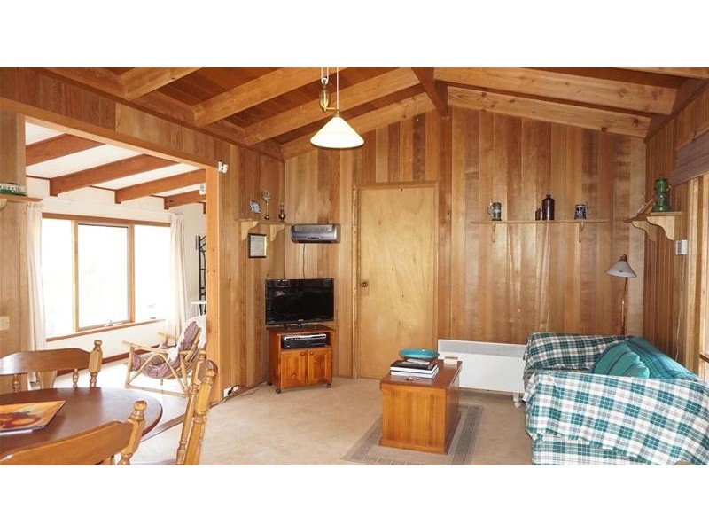 10 Sandra Court, Loch Sport VIC 3851