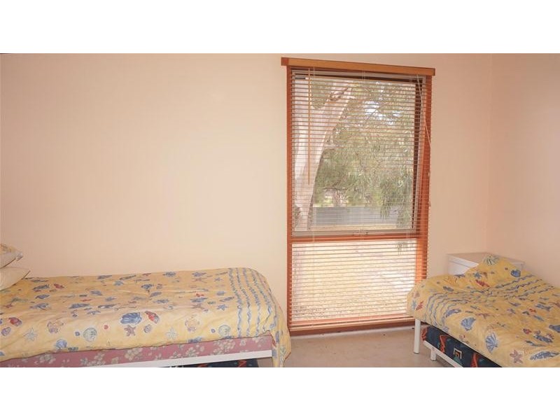 10 Sandra Court, Loch Sport VIC 3851