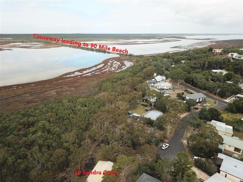 10 Sandra Court, Loch Sport VIC 3851