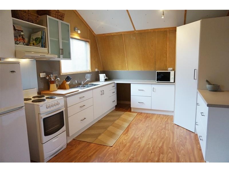 36 Campbell Street, Loch Sport VIC 3851