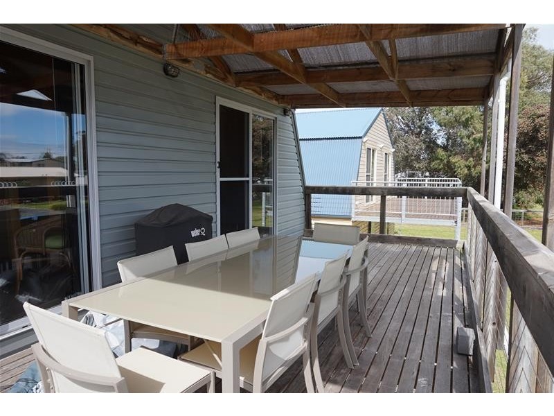 36 Campbell Street, Loch Sport VIC 3851