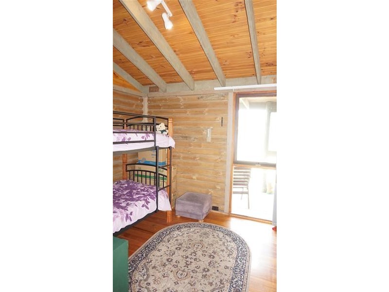 366 National Park Road, Loch Sport VIC 3851