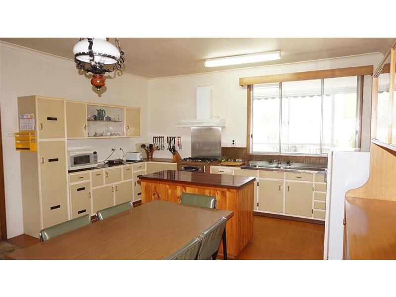 3 Fisher Parade, Loch Sport VIC 3851