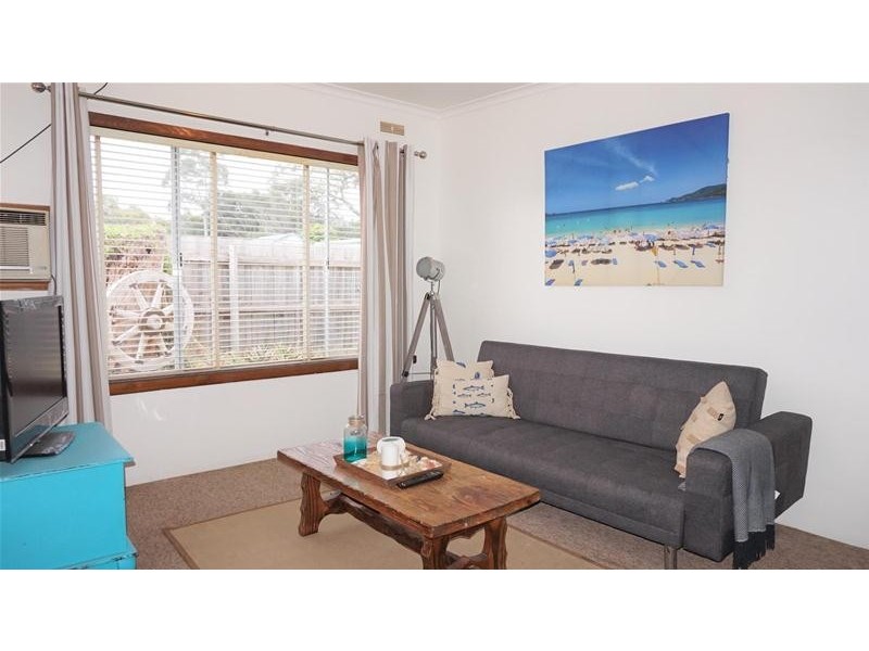 10 Cliff Street, Loch Sport VIC 3851