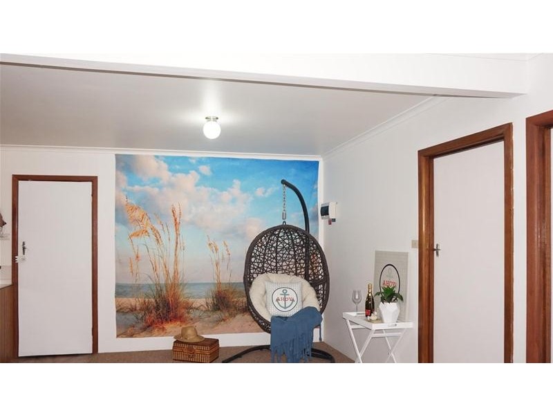 10 Cliff Street, Loch Sport VIC 3851