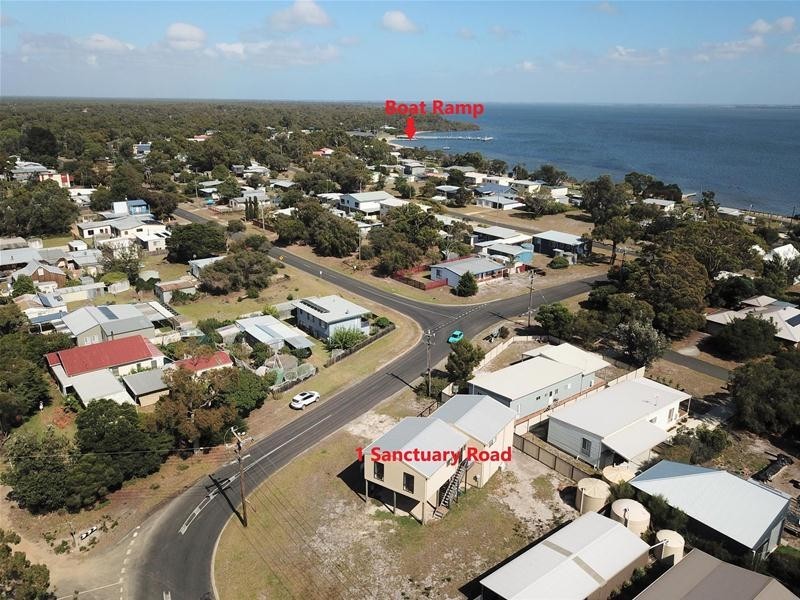 1 Sanctuary Road, Loch Sport VIC 3851