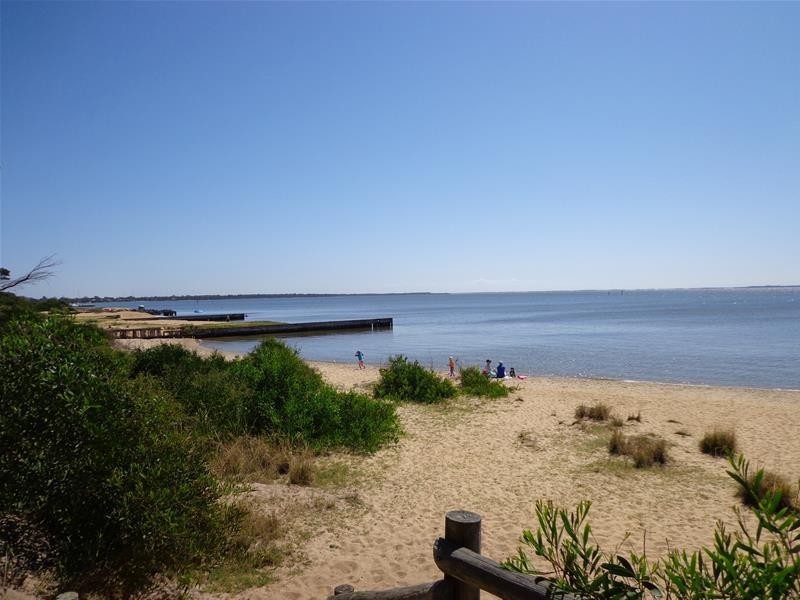 13 Bream Road, Loch Sport VIC 3851