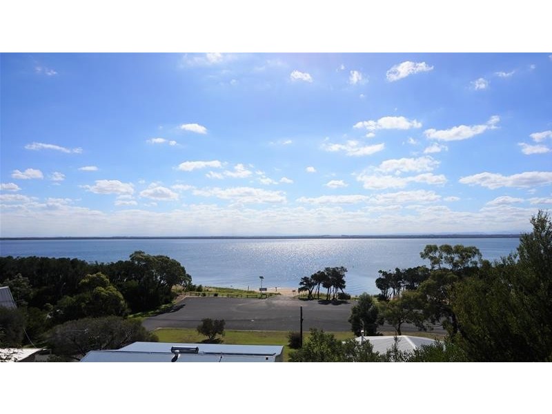 167 National Park Road, Loch Sport VIC 3851