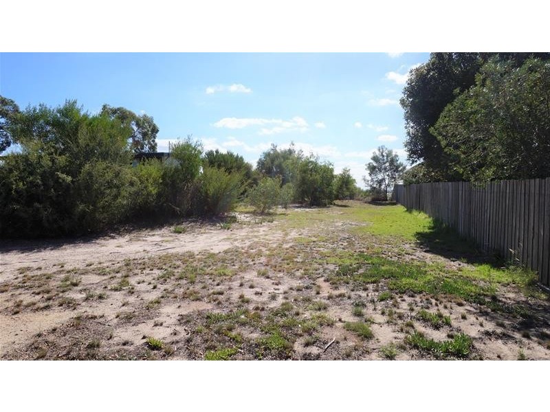 167 National Park Road, Loch Sport VIC 3851