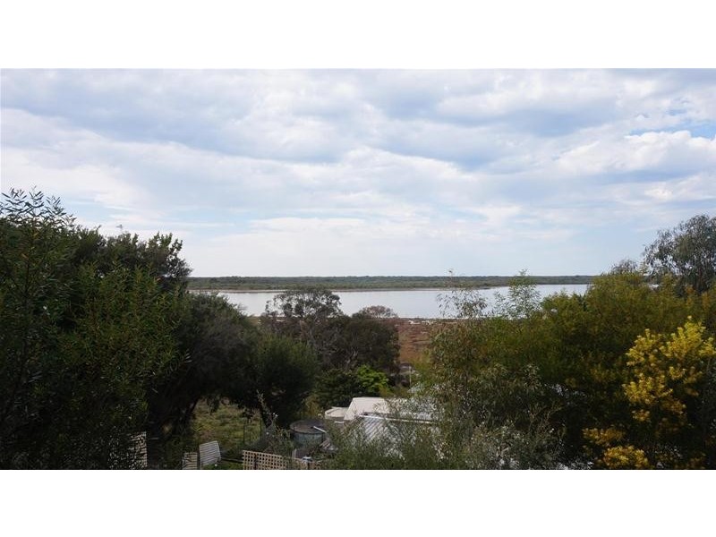 35 Christopher Court, Loch Sport VIC 3851