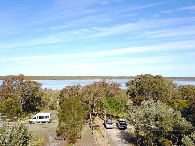 35 Christopher Court, Loch Sport VIC 3851