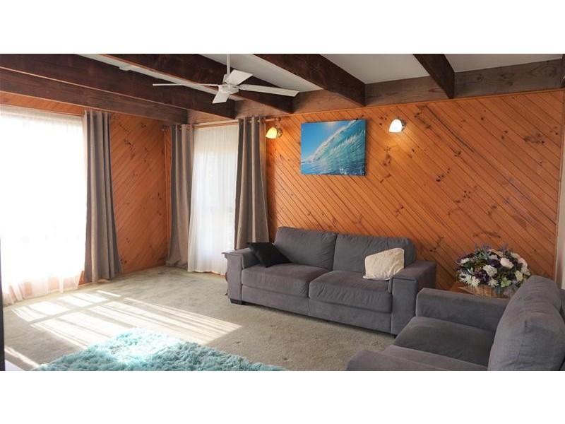 32 Marina Drive, Loch Sport VIC 3851