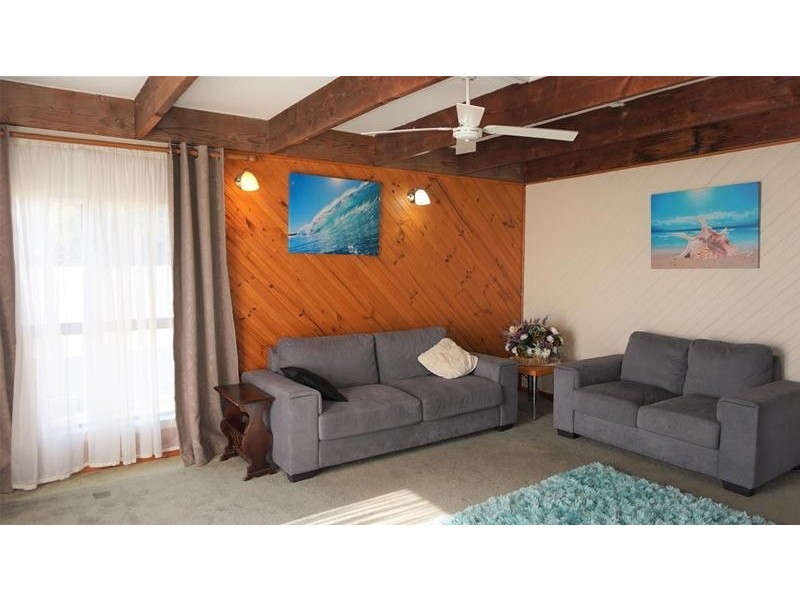 32 Marina Drive, Loch Sport VIC 3851