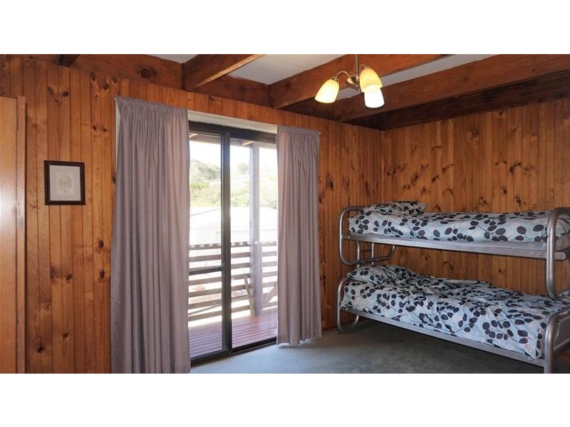 32 Marina Drive, Loch Sport VIC 3851