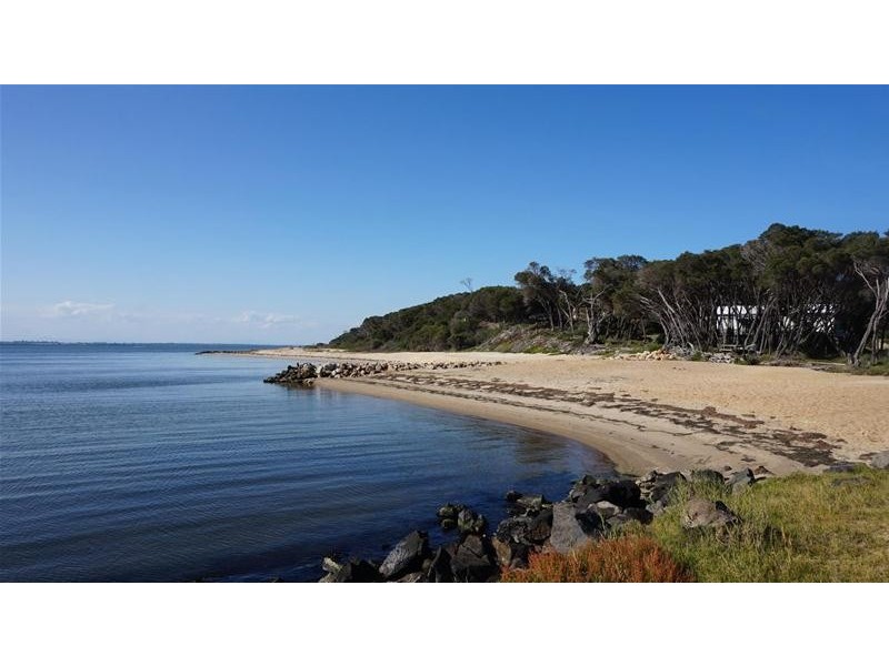 32 Marina Drive, Loch Sport VIC 3851