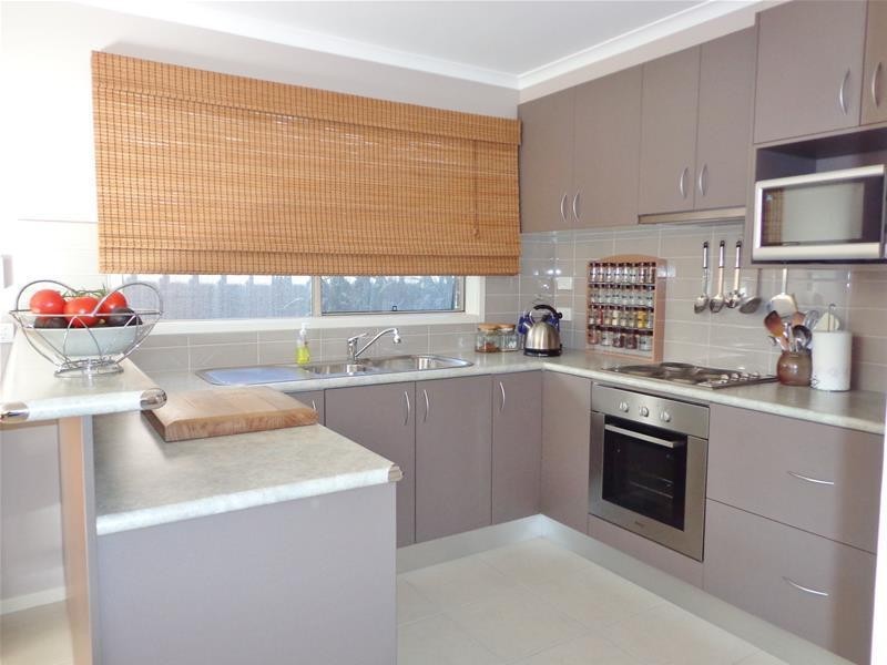 37 Caldwell Street, Loch Sport VIC 3851