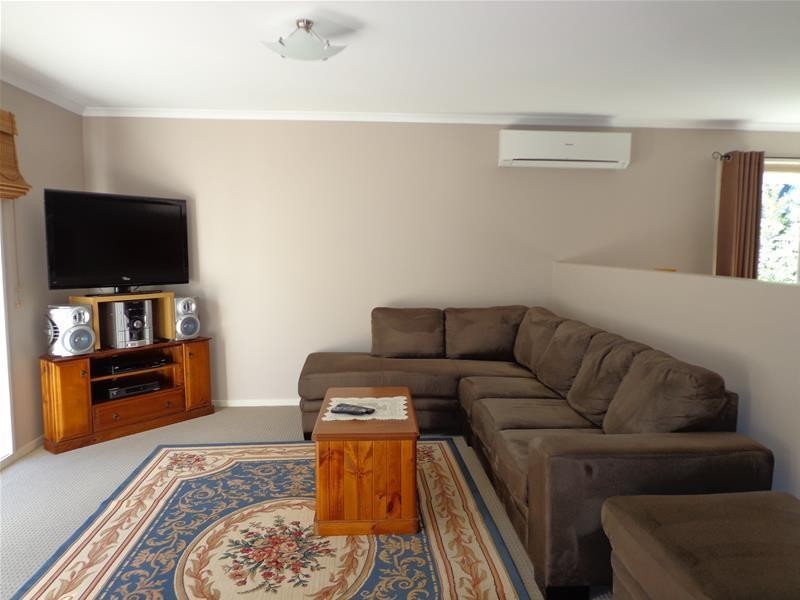 37 Caldwell Street, Loch Sport VIC 3851