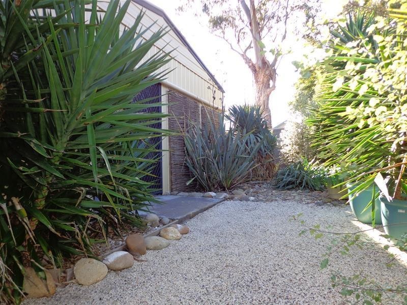 37 Caldwell Street, Loch Sport VIC 3851