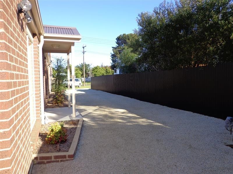 37 Caldwell Street, Loch Sport VIC 3851