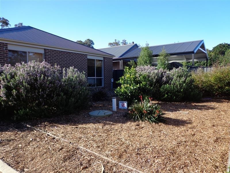 37 Caldwell Street, Loch Sport VIC 3851